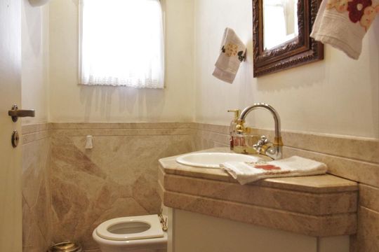 Lavabo de casa à venda com 4 quartos, 750m² em Jardim Leonor, São Paulo