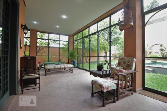 Varanda de casa à venda com 4 quartos, 750m² em Jardim Leonor, São Paulo