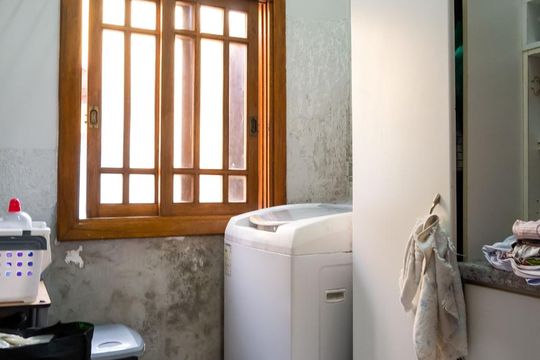 Área de Serviço de casa à venda com 3 quartos, 180m² em Campo Novo, Porto Alegre