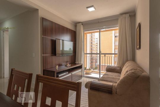 Apartamento para alugar com 2 quartos, 58m² em Vila Satúrnia, Campinas