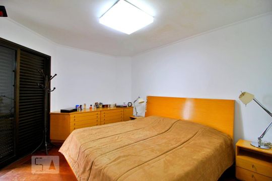 Suíte 1 de apartamento à venda com 4 quartos, 195m² em Vila Assunção, Santo André