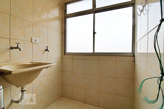 Área de Serviço de apartamento para alugar com 3 quartos, 40m² em Jardim Leônidas Moreira, São Paulo