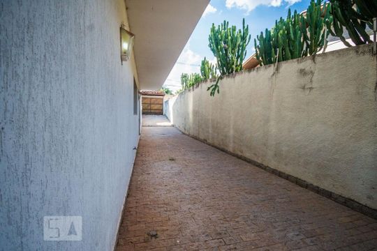 Garagem de casa à venda com 5 quartos, 700m² em Parque Taquaral, Campinas