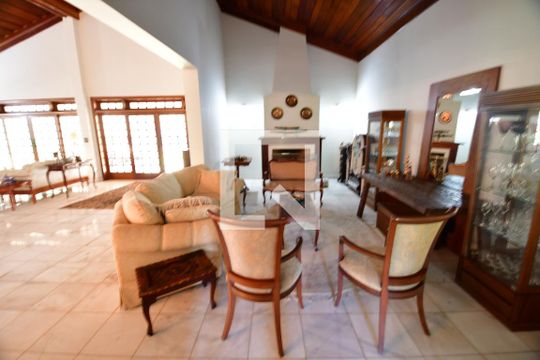 Sala de casa de condomínio à venda com 4 quartos, 850m² em Sítios de Recreio Gramado, Campinas