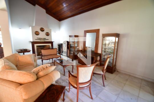 Sala de casa de condomínio à venda com 4 quartos, 850m² em Sítios de Recreio Gramado, Campinas