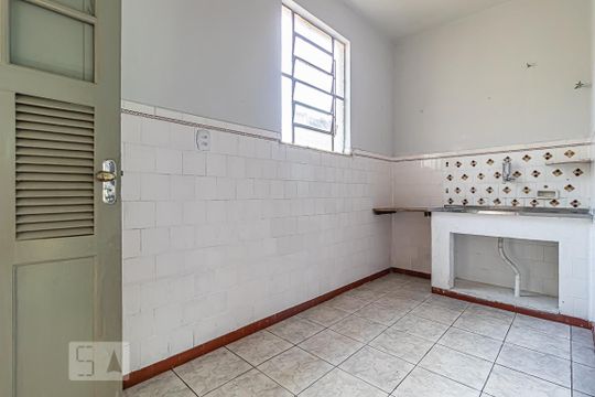 Cozinha de casa para alugar com 1 quarto, 40m² em Taquara, Rio de Janeiro