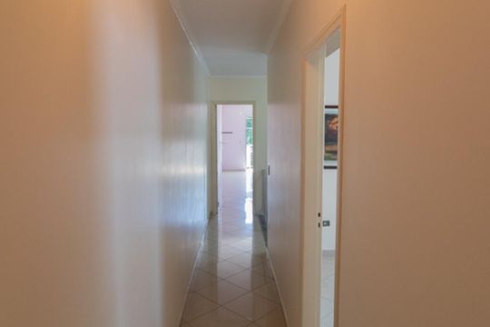 Corredor de casa à venda com 4 quartos, 250m² em Vila Palmeiras, São Paulo