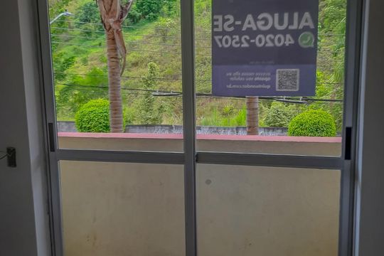 Plaquinha Instalada de apartamento à venda com 3 quartos, 66m² em Cidade Líder, São Paulo