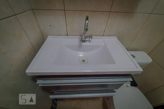 Banheiro de apartamento à venda com 3 quartos, 66m² em Cidade Líder, São Paulo