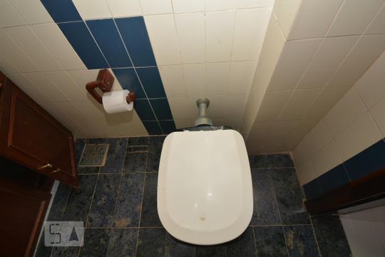 Lavabo de casa à venda com 4 quartos, 315m² em Vila Valqueire, Rio de Janeiro
