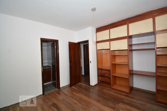 Suíte 2 de casa à venda com 4 quartos, 315m² em Vila Valqueire, Rio de Janeiro