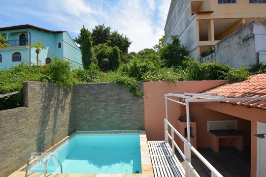 Vista do Quarto 3 de casa à venda com 4 quartos, 315m² em Vila Valqueire, Rio de Janeiro