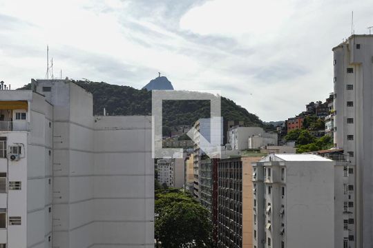Vista de apartamento à venda com 3 quartos, 200m² em Copacabana, Rio de Janeiro