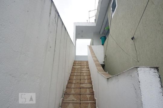 Entrada de casa para alugar com 2 quartos, 60m² em Jardim Nordeste, São Paulo