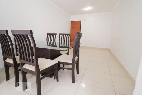 Sala de apartamento para alugar com 3 quartos, 84m² em Setor Urias Magalhães, Goiânia