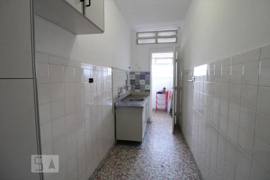 Cozinha  de apartamento para alugar com 1 quarto, 40m² em Sumarezinho, São Paulo