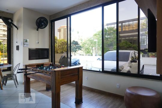 Área comum - Sala de Jogos de apartamento para alugar com 3 quartos, 99m² em Barra da Tijuca, Rio de Janeiro