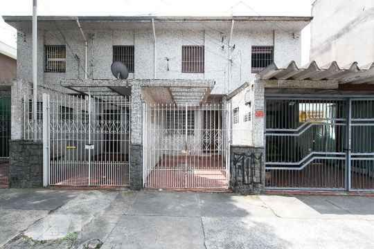 Fachada de casa à venda com 2 quartos, 108m² em Vila Gomes Cardim, São Paulo