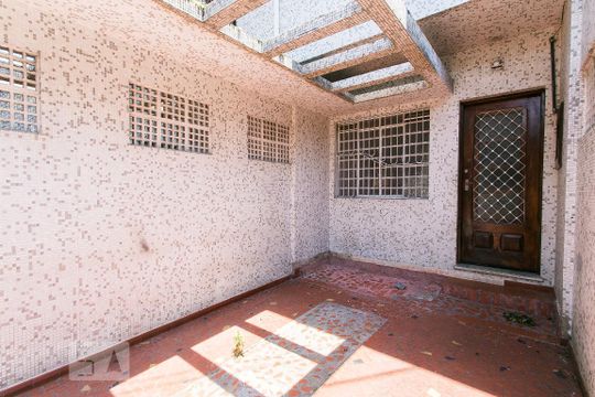 Garagem de casa à venda com 2 quartos, 108m² em Vila Gomes Cardim, São Paulo