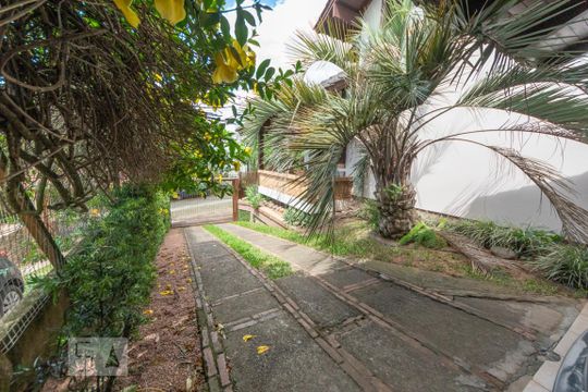 Garagem de casa à venda com 4 quartos, 217m² em Feitoria, São Leopoldo