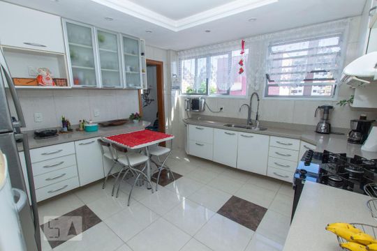 Cozinha de apartamento à venda com 4 quartos, 400m² em Praia de Belas, Porto Alegre