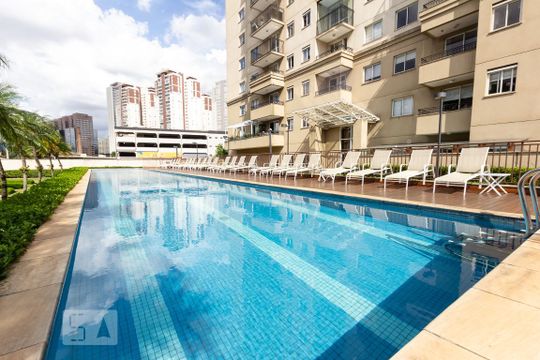 Piscina de apartamento para alugar com 1 quarto, 41m² em Água Branca, São Paulo