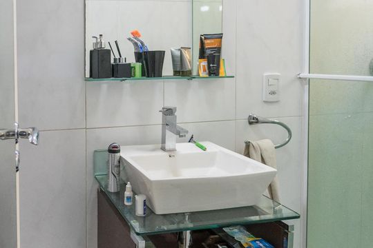 Banheiro da Suíte de apartamento à venda com 2 quartos, 85m² em Maracanã, Rio de Janeiro