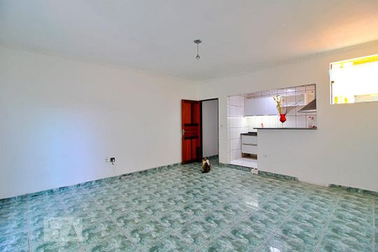 Sala de casa para alugar com 2 quartos, 125m² em Jardim Rina, Santo André