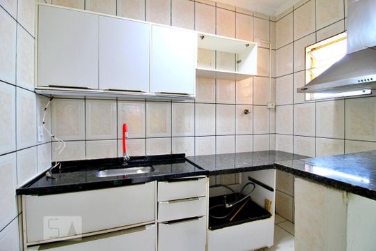 Cozinha de casa para alugar com 2 quartos, 125m² em Jardim Rina, Santo André