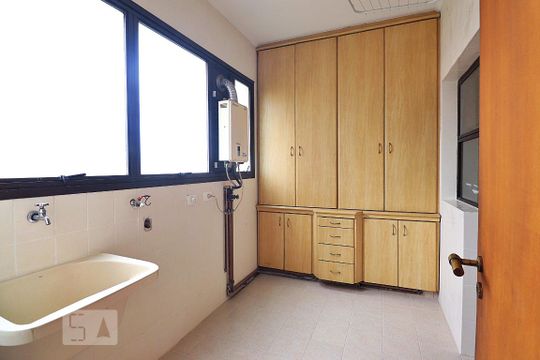 Área de Serviço de apartamento para alugar com 3 quartos, 156m² em Jardim, Santo André