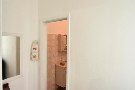 Hall do banheiro da suite de casa à venda com 3 quartos, 300m² em Vila Gomes Cardim, São Paulo