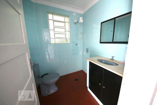 Banheiro de casa à venda com 3 quartos, 191m² em Vila Sao Francisco (zona Sul), São Paulo