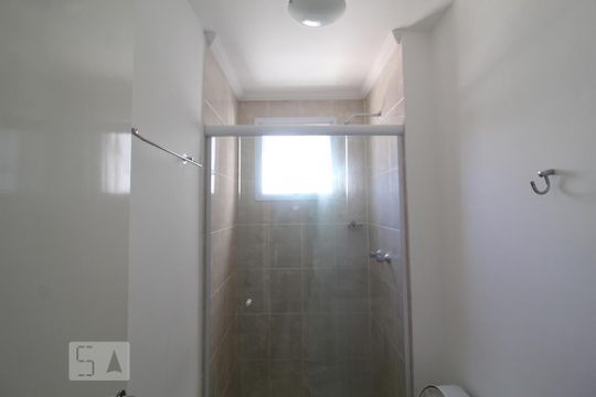Banheiro 2 social de apartamento à venda com 3 quartos, 80m² em São José, São Caetano do Sul