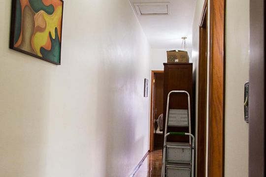 Corredor de casa à venda com 3 quartos, 146m² em Cidade Vargas, São Paulo