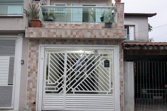 Fachada de casa à venda com 4 quartos, 159m² em Lauzane Paulista, São Paulo