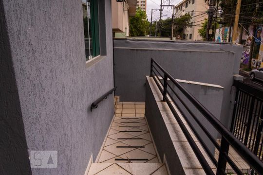Rampa de entrada de casa à venda com 5 quartos, 217m² em Anchieta, São Bernardo do Campo
