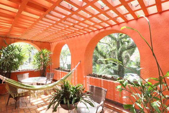 Varanda de casa à venda com 3 quartos, 1406m² em Granja Julieta, São Paulo