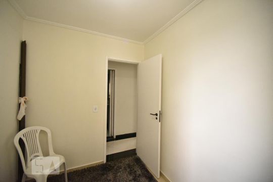Quarto 1 de apartamento para alugar com 3 quartos, 61m² em Vila Esperança, São Paulo