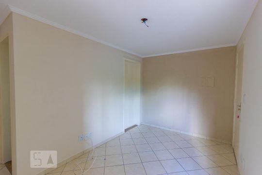 Sala de apartamento para alugar com 2 quartos, 50m² em Jardim Torino, Cotia