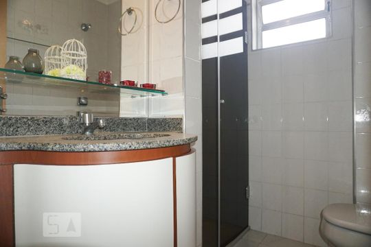Banheiro de apartamento à venda com 2 quartos, 65m² em Cangaiba, São Paulo