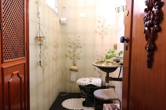 Lavabo  de casa à venda com 4 quartos, 285m² em Vila Romana, São Paulo