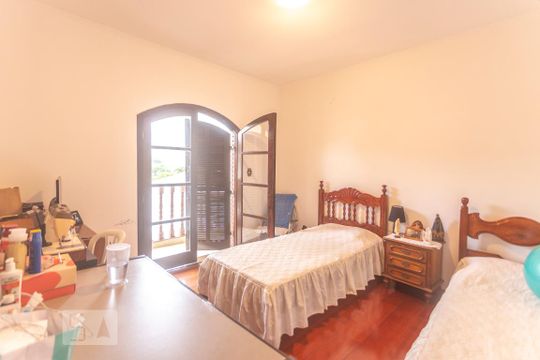 Quarto 01 de casa para alugar com 4 quartos, 530m² em Jardim do Mar, São Bernardo do Campo