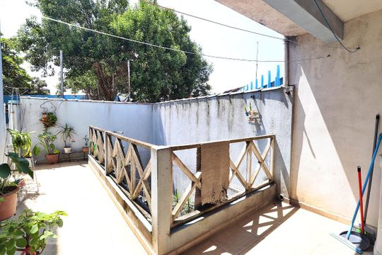Quintal de casa à venda com 4 quartos, 401m² em Utinga, Santo André