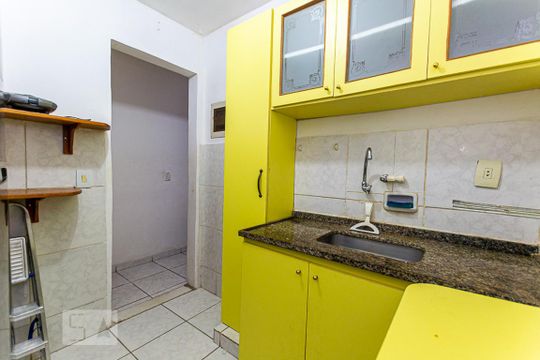 Cozinha de apartamento à venda com 3 quartos, 68m² em Santa Rosa, Niterói