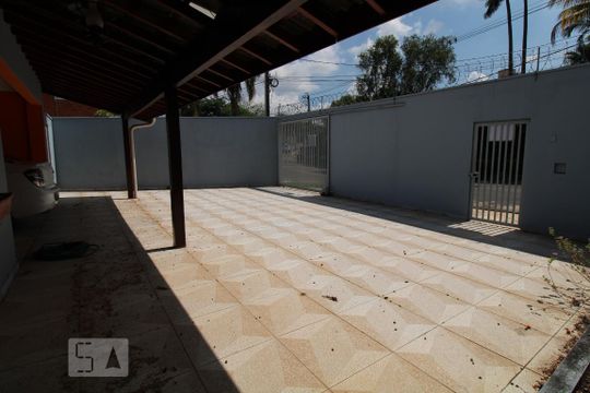 Garagem de casa à venda com 3 quartos, 450m² em Jardim das Paineiras, Campinas