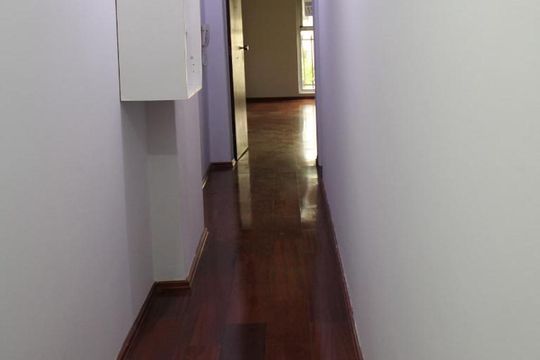 Corredor de kitnet/studio para alugar com 1 quarto, 46m² em Centro, Campinas