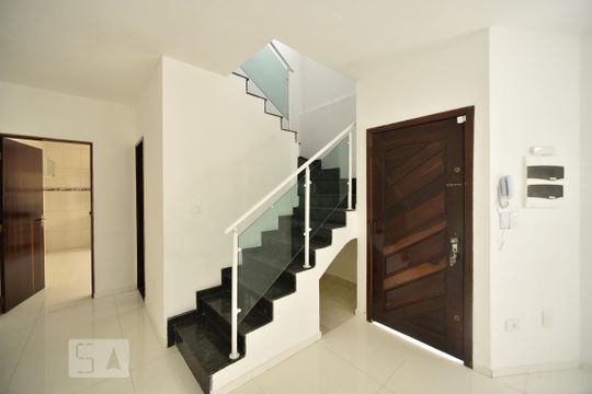 Sala de casa à venda com 3 quartos, 225m² em Vila Invernada, São Paulo