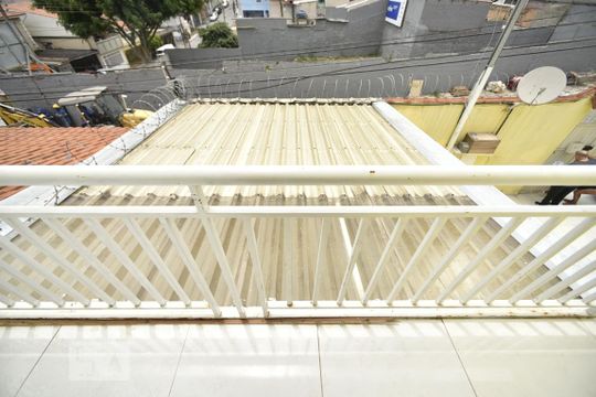 Varanda de casa à venda com 3 quartos, 225m² em Vila Invernada, São Paulo
