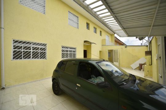 Fachada de casa à venda com 3 quartos, 225m² em Vila Invernada, São Paulo