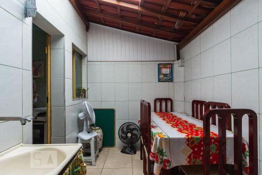 Casa à venda com 2 quartos, 58m² em Copacabana, Belo Horizonte